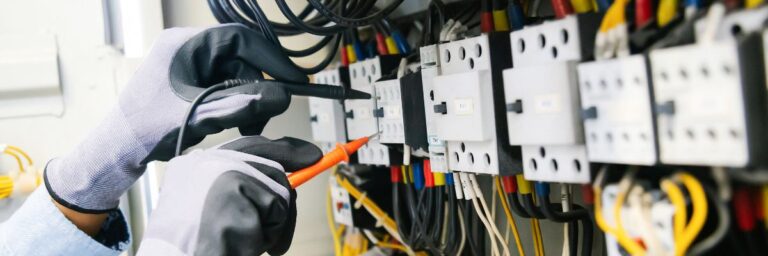 Why Hiring Professional Electricians in Ottawa Is Worth Every Penny